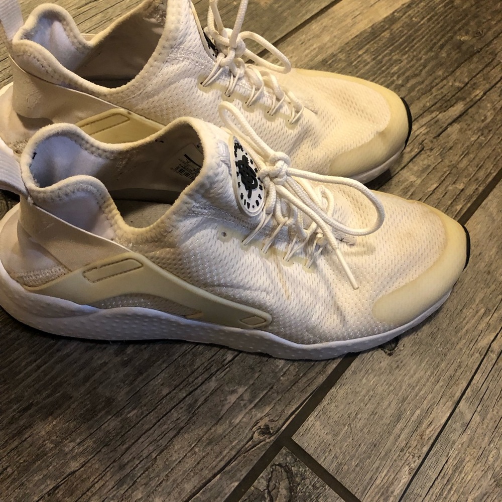 Women’s Nike Air Jordan Huaraches, size 9 - Picture 2 of 4